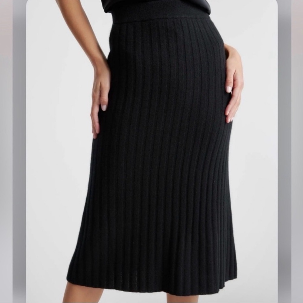 Quince Mongolian Cashmere Midi Skirt in Black